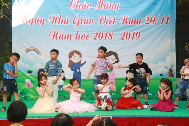 Sinh hoạt 20/11 